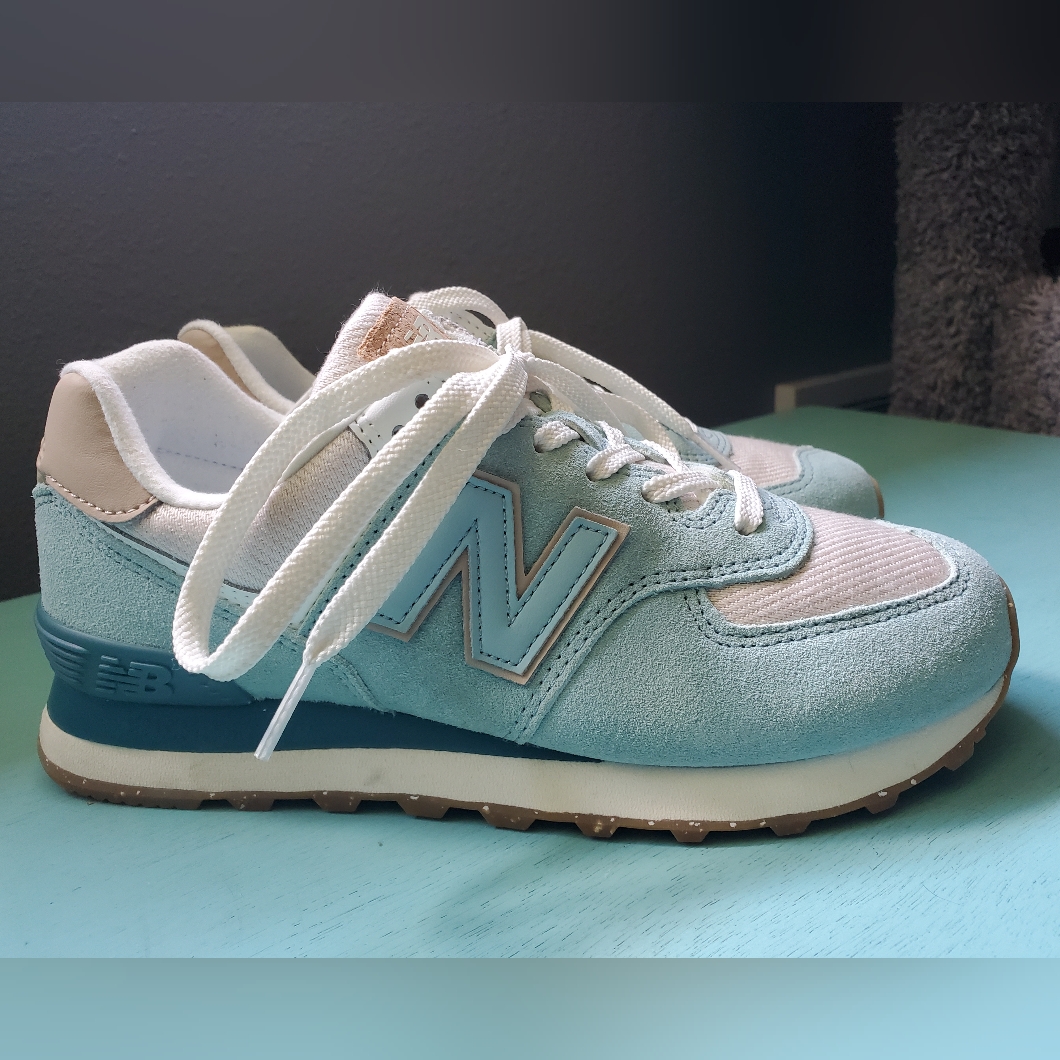 Womens New Balance